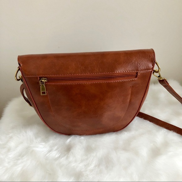 🆕MONTELLA Saddle Crossbody Bag - Picture 7 of 9